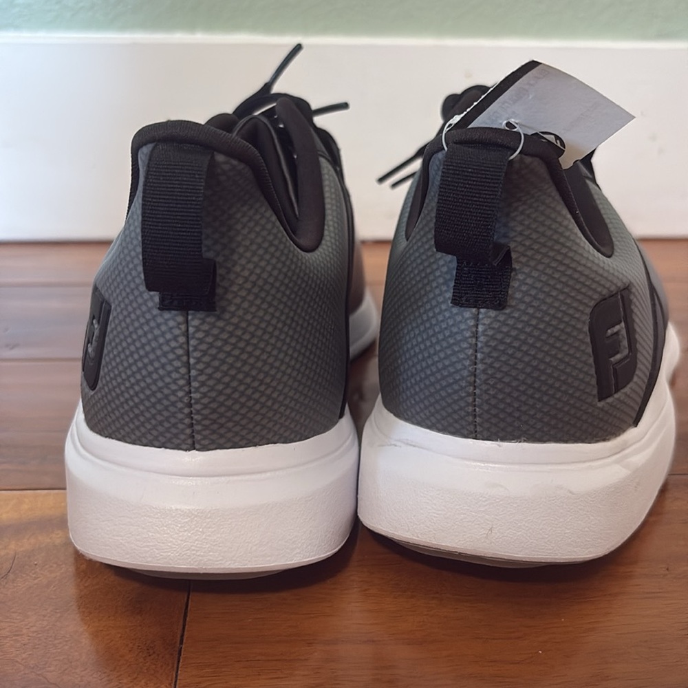 FootJoy Spikeless Golf Shoes - Picture 9 of 12